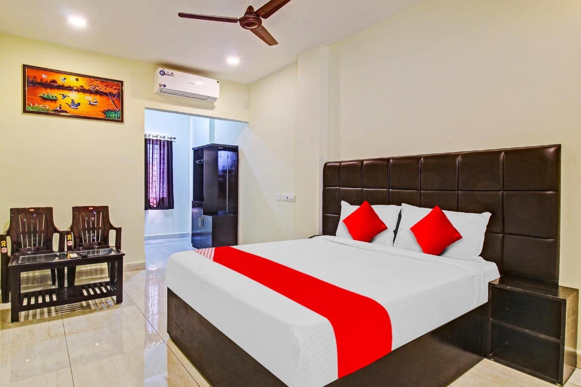 Super Hotel O Lakshmi Royal Inn Warangal Ngoại thất bức ảnh